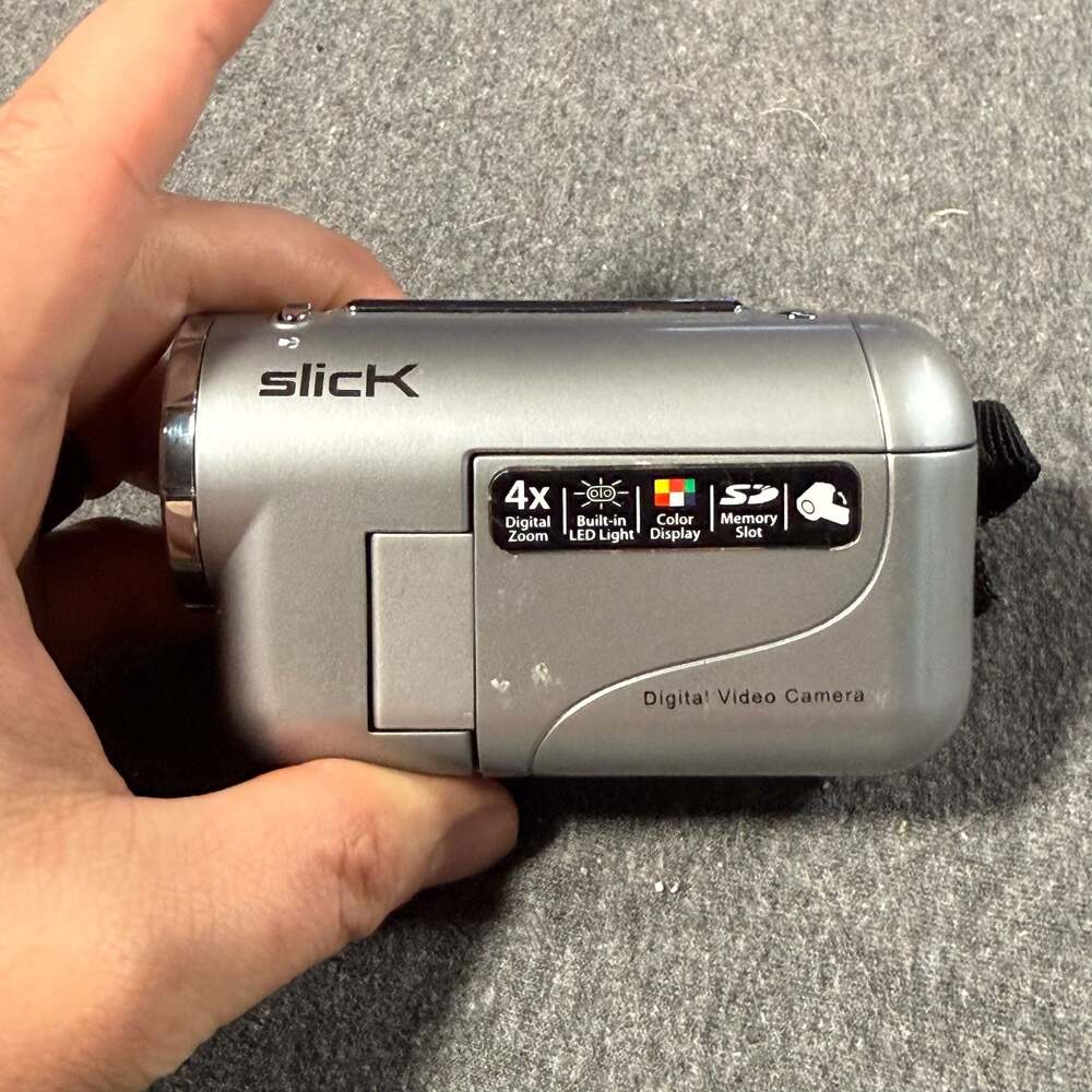 Slick SIMPLEFlix Digital Video Camera VC120